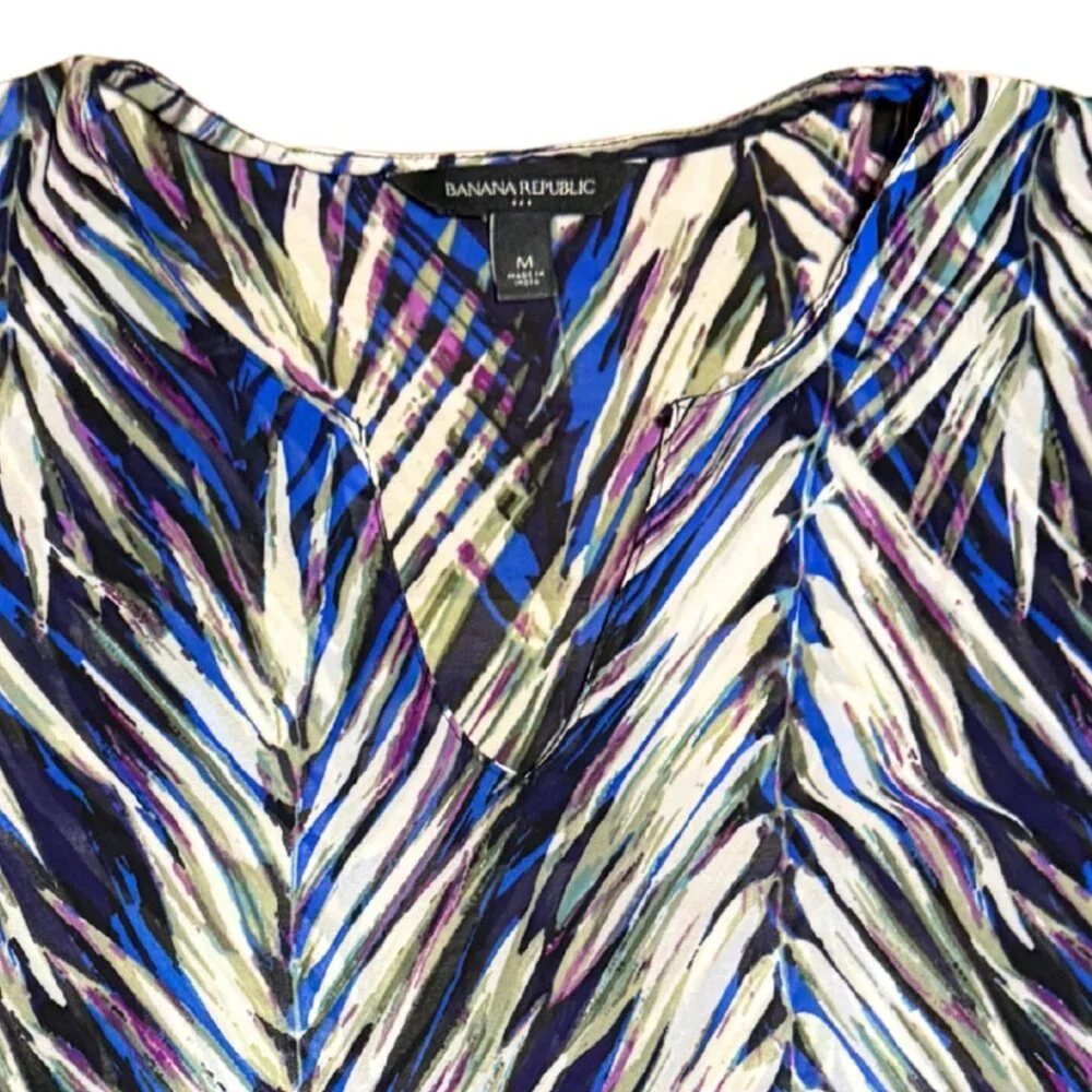 Banana Republic Bell Sleeve Handkerchief Hem Printed Blouse Women's Medium